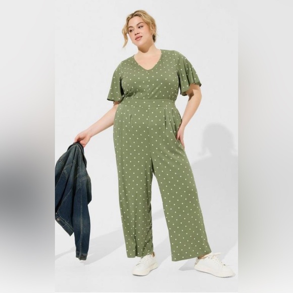 Torrid Flutter Sleeve Jumpsuit - Picture 4 of 5